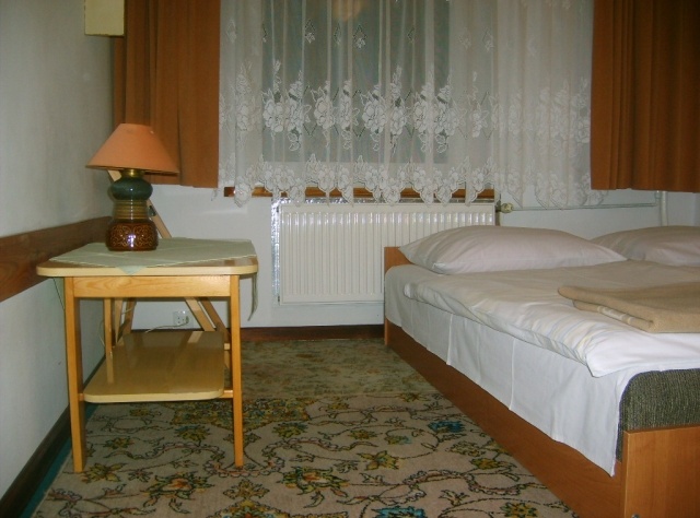 POKOJE DO WYNAJĘCIA ?v=1.0