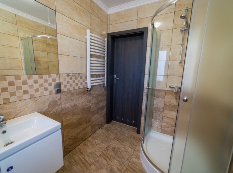 Villa Mikołajki  apartament 4-5 osobowy łazienka?v=1.0